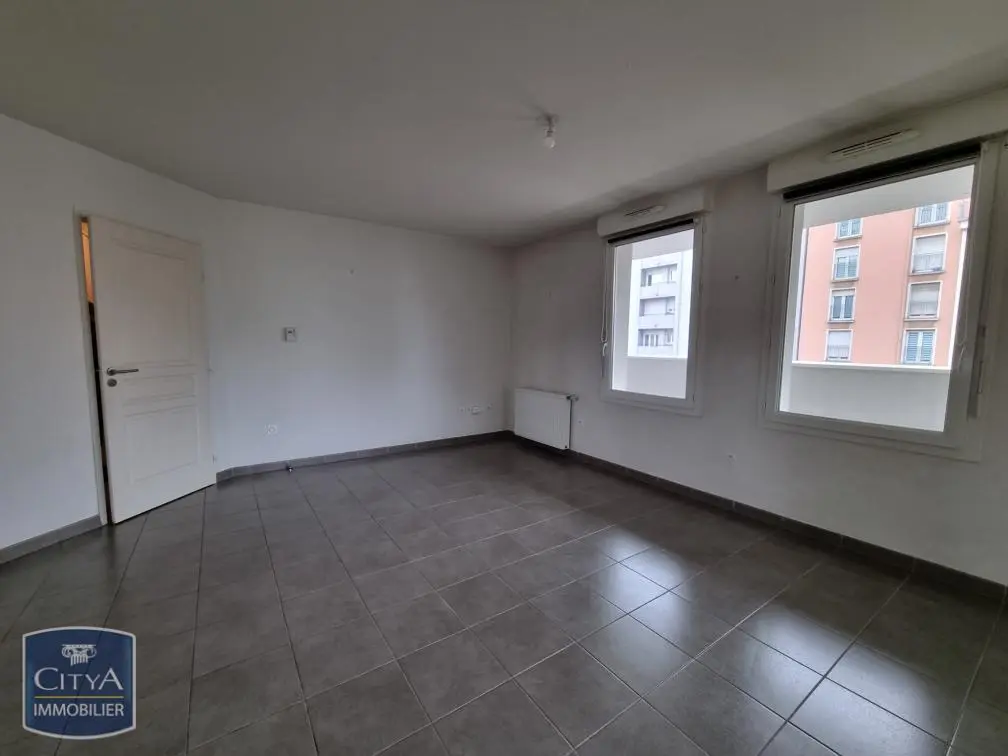 Photo 2 Appartement 3 pièces 65.75m²