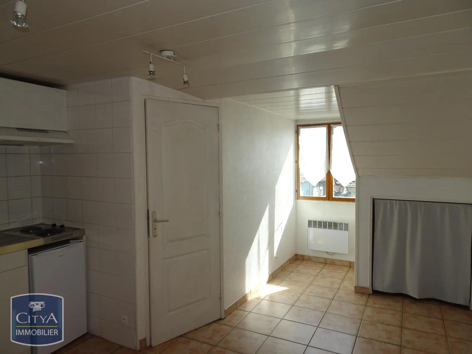 Photo 2 Appartement 1 pièce 19.45m²