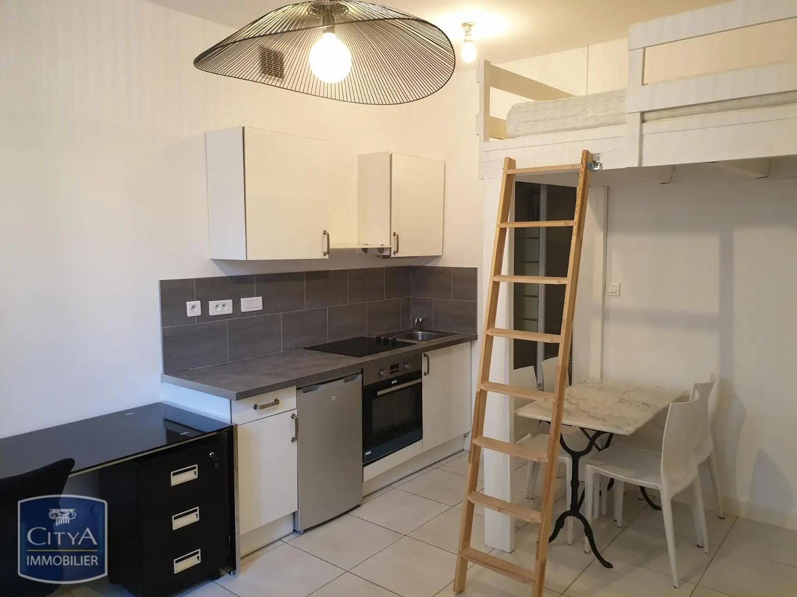 Photo 1 Appartement 1 pièce 18.11m²