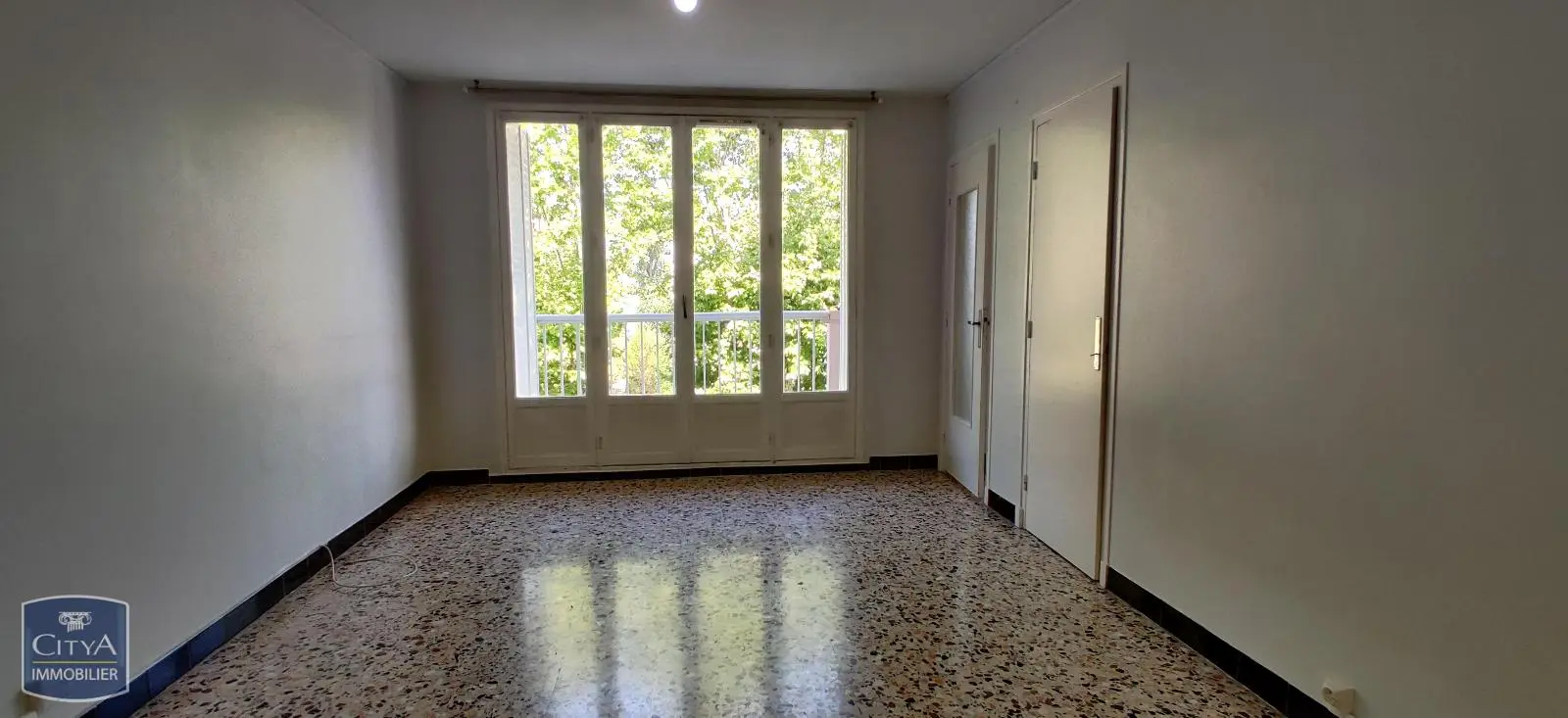 Photo 2 Appartement 2 pièces 45m²