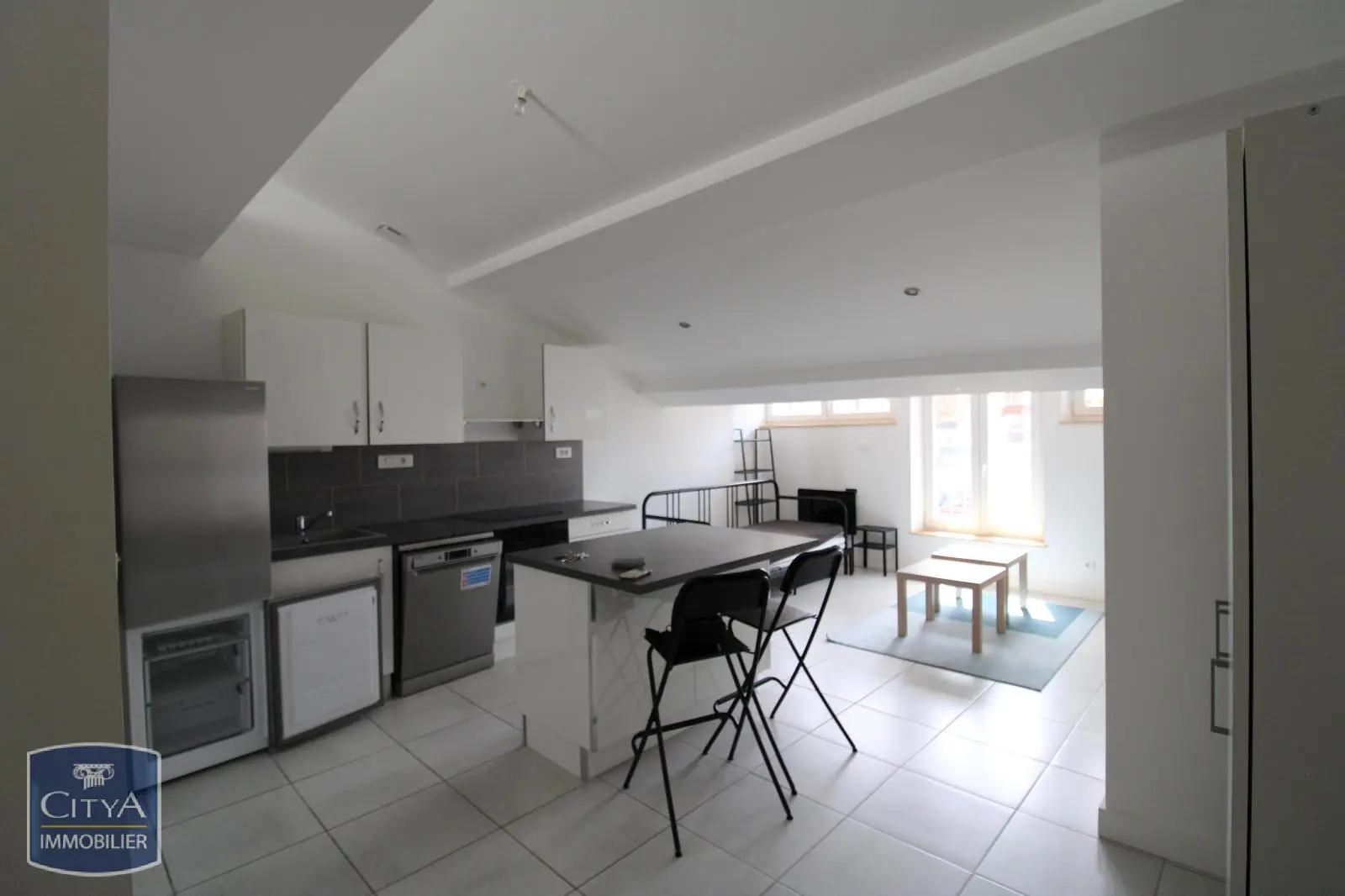 Photo 1 Appartement 1 pièce 32.51m²