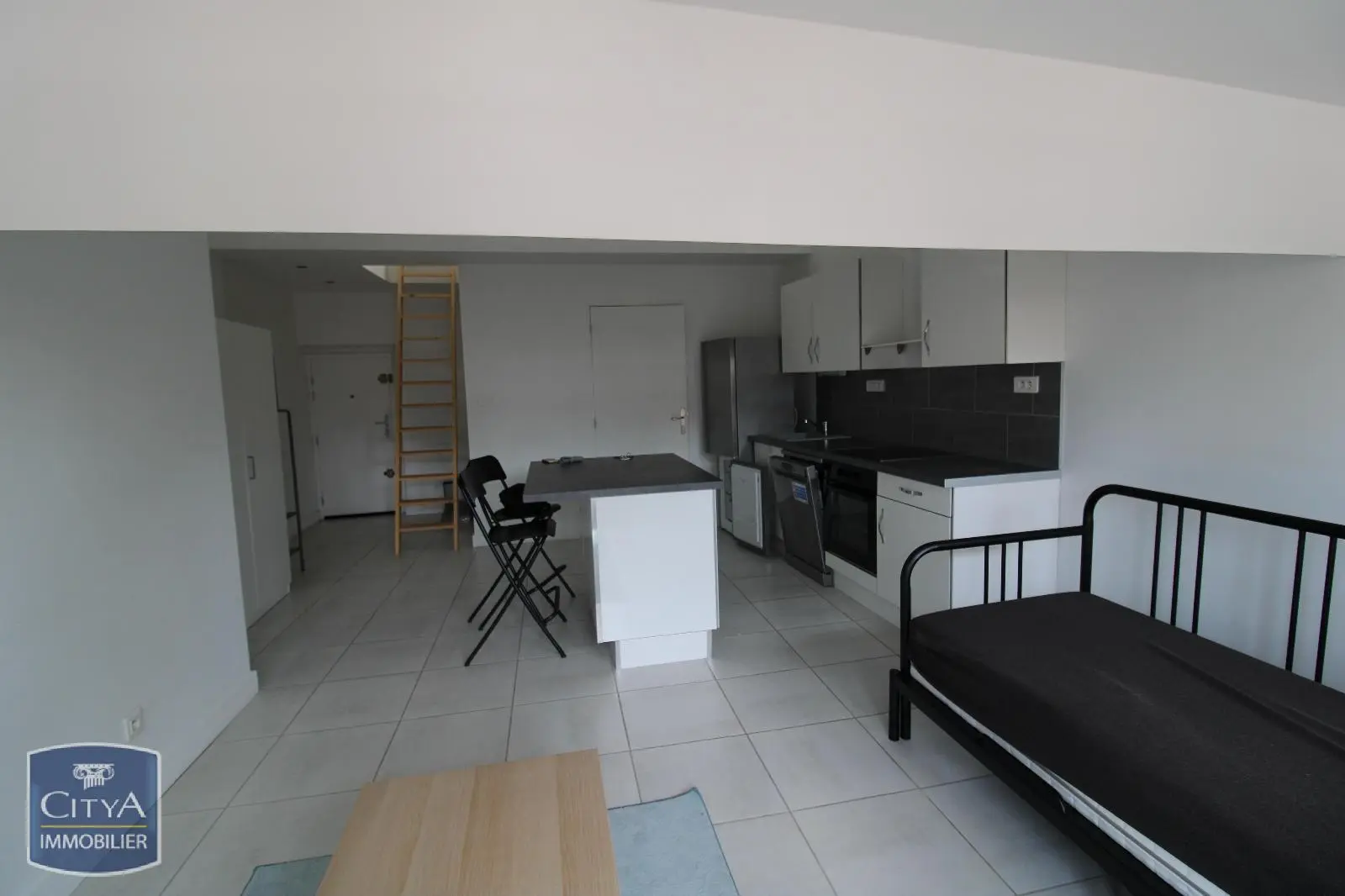 Photo 3 Appartement 1 pièce 32.51m²