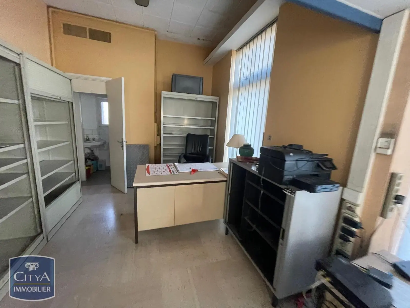 Photo 3 Local Commercial