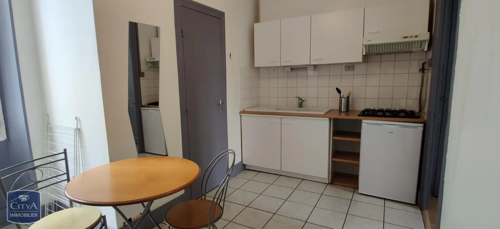 Photo 2 Appartement 1 pièce 22.69m²