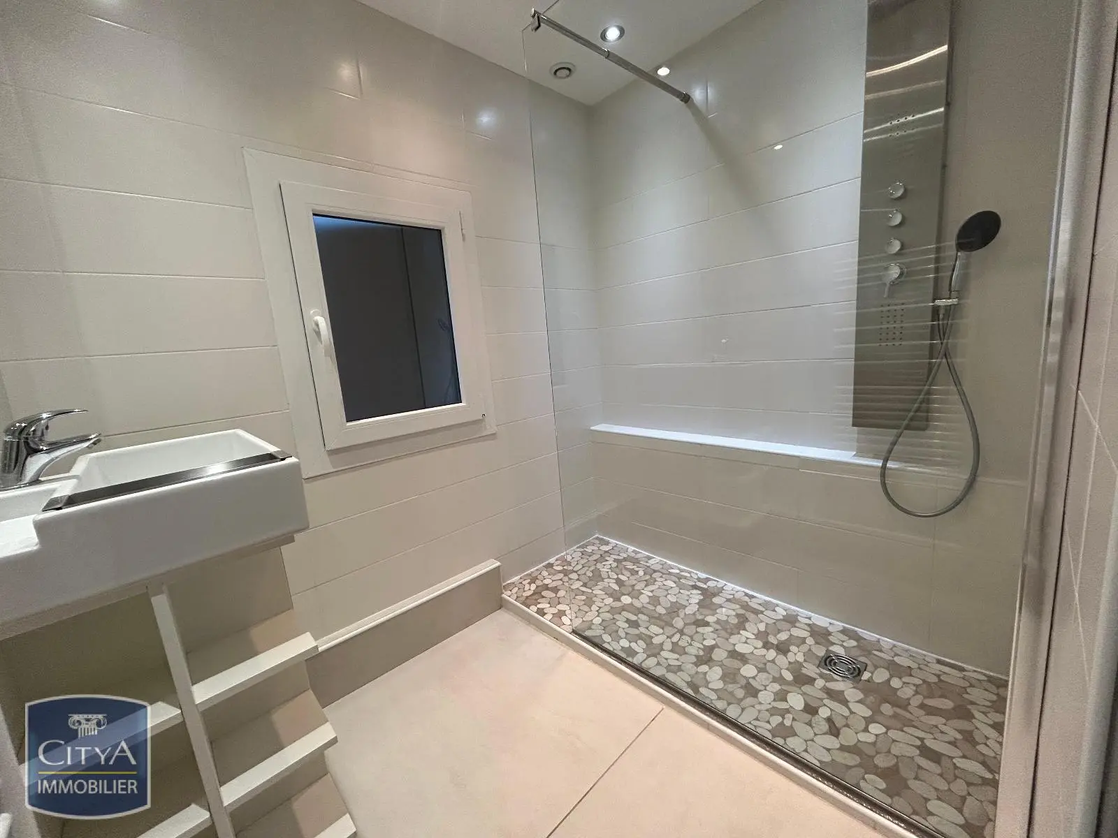 Photo 4 Maison 4 pièces 81.2m²