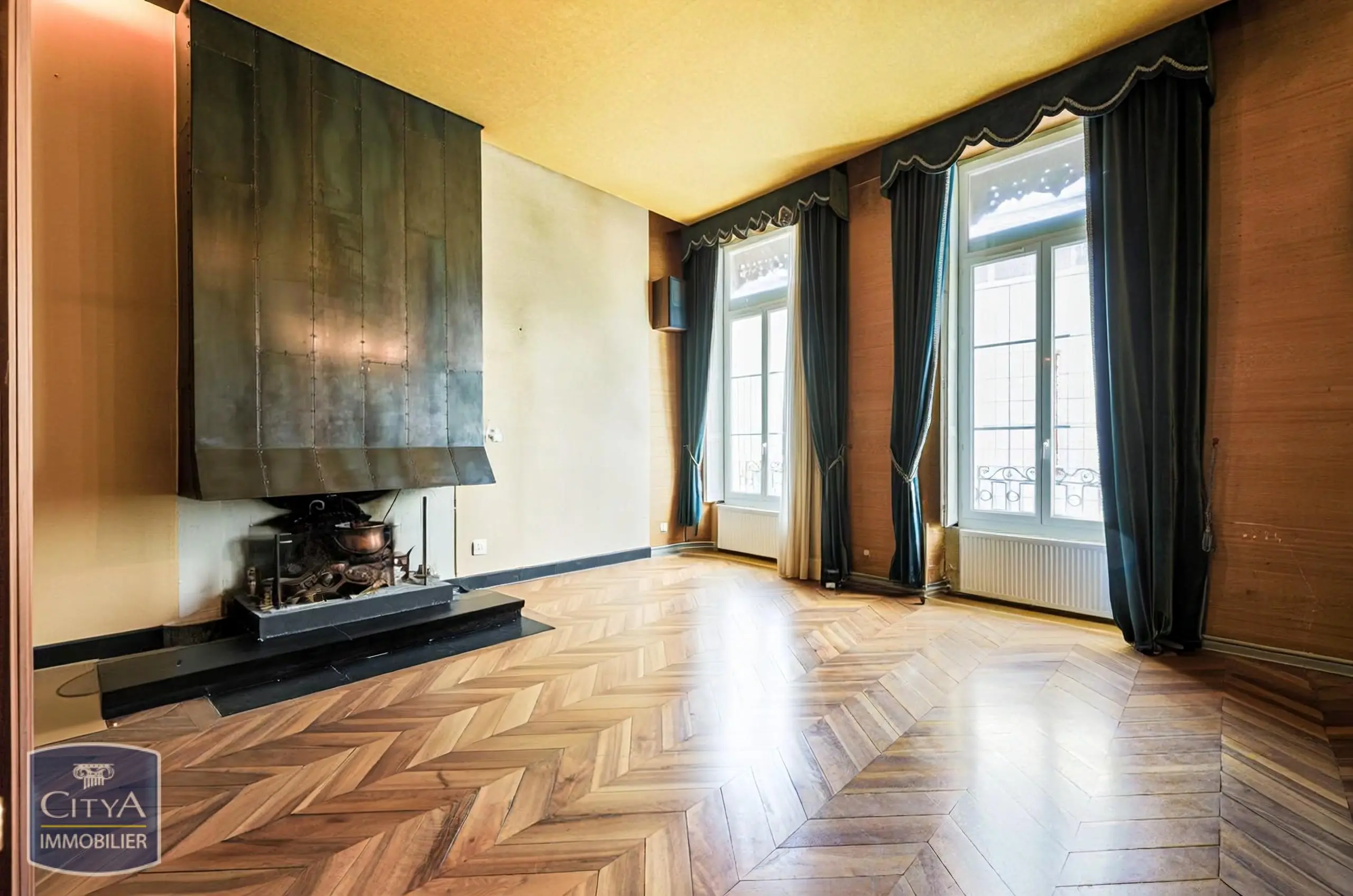 Photo 1 Appartement 5 pièces 174m²