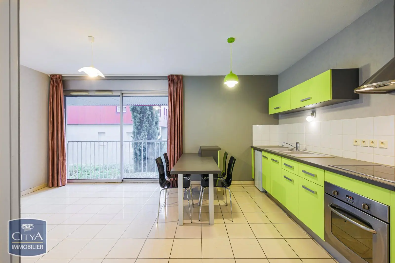 Photo 2 Appartement 1 pièce 27.18m²