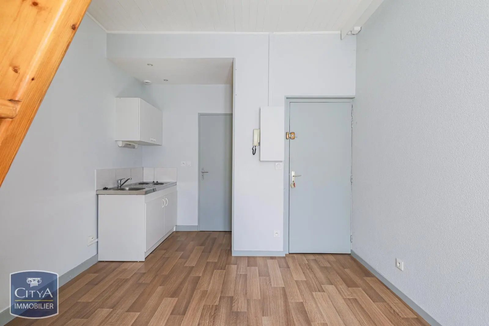 Photo 2 Appartement 2 pièces 33m²