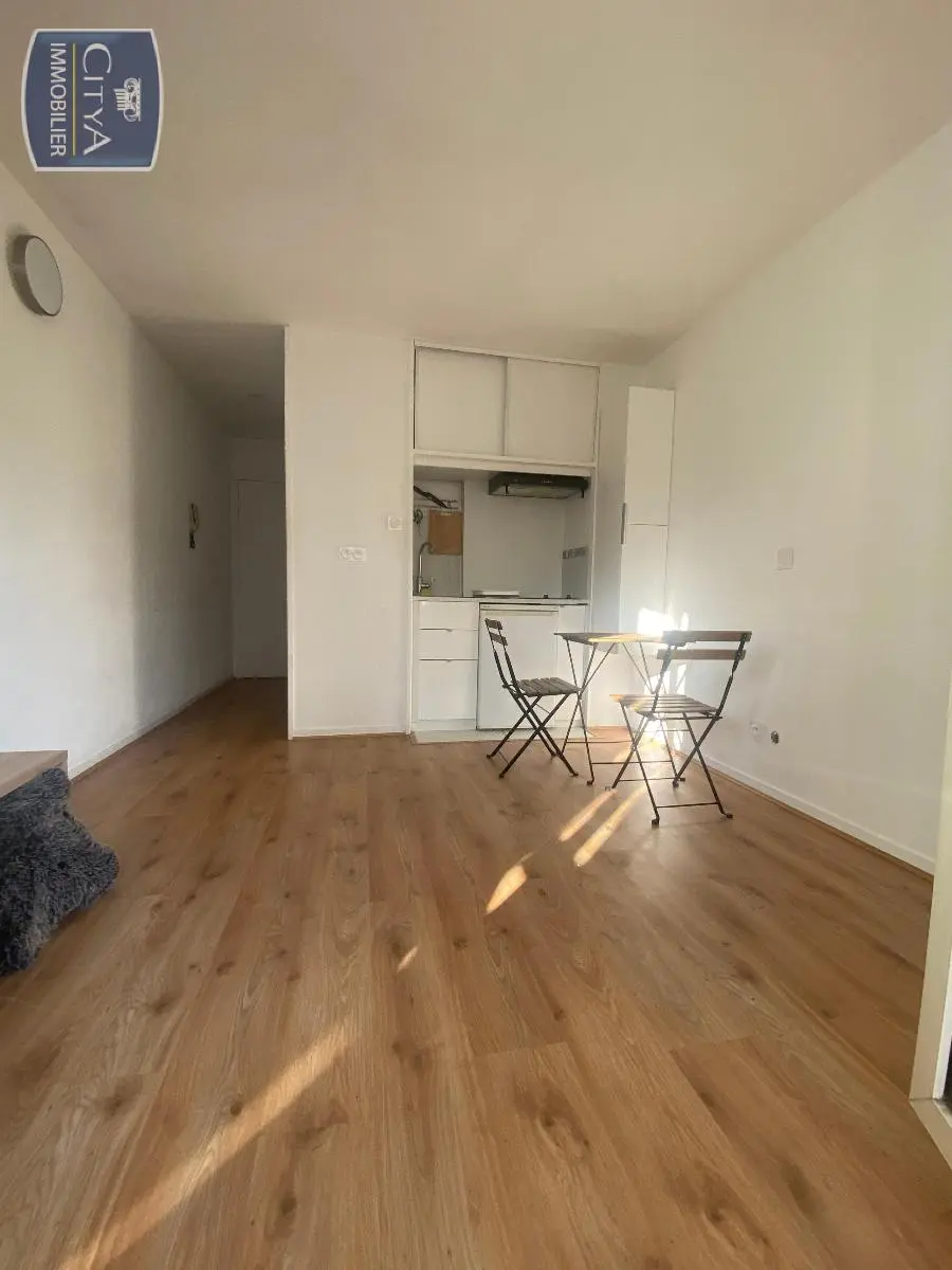 Photo 2 Appartement 1 pièce 19.02m²