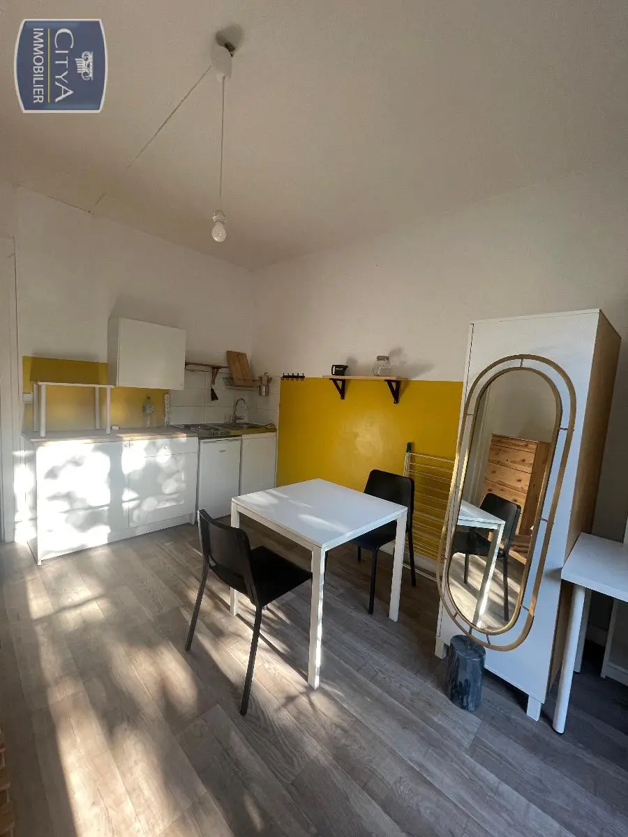 Photo 2 Appartement 1 pièce 22.39m²