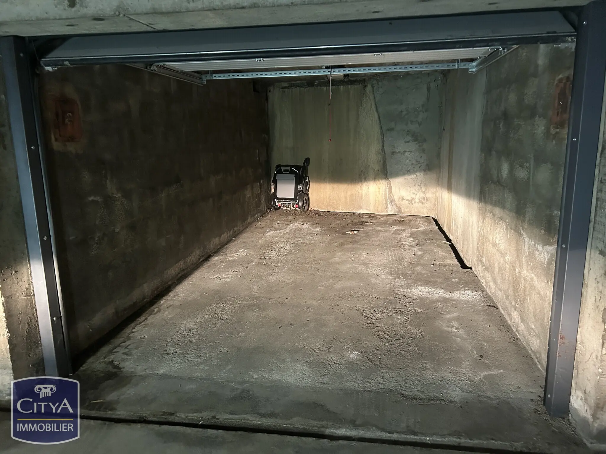 Photo 1 Parking 16m²
