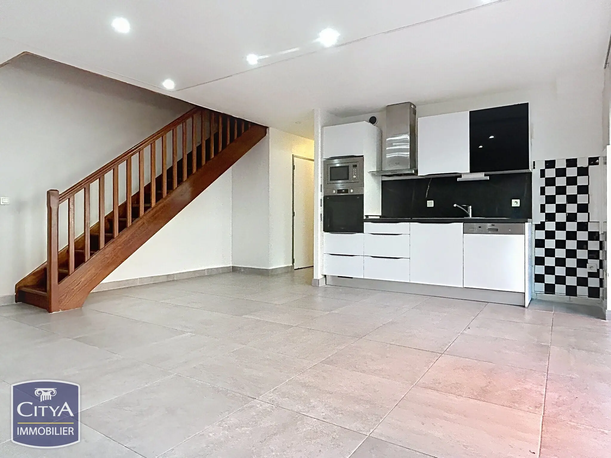 Photo 4 Appartement 5 pièces 90.51m²