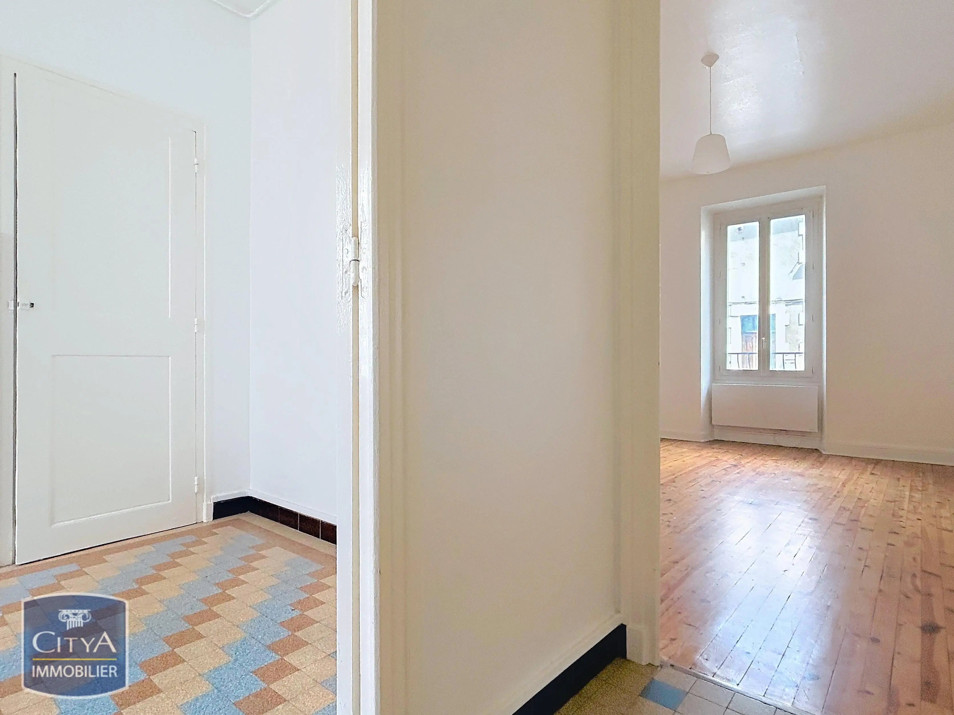 Photo 4 Appartement 1 pièce 32.47m²