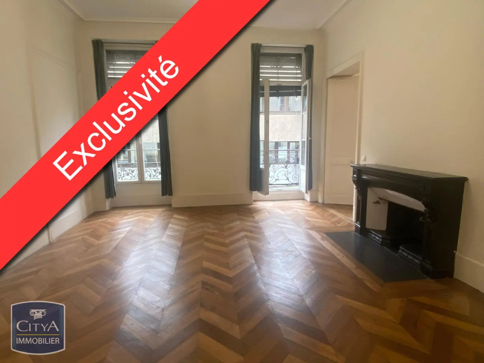 Photo 1 Appartement 5 pièces 140.97m²