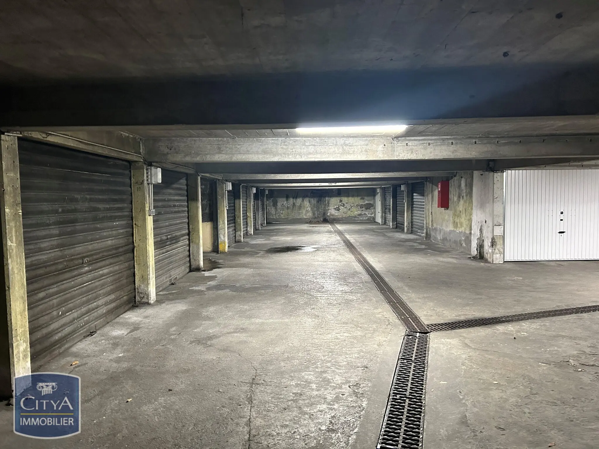 Photo 1 Parking 15m²