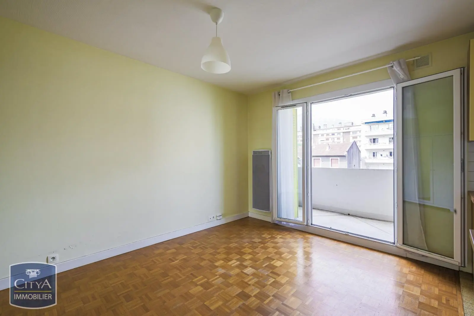 Photo 2 Appartement 1 pièce 24.15m²