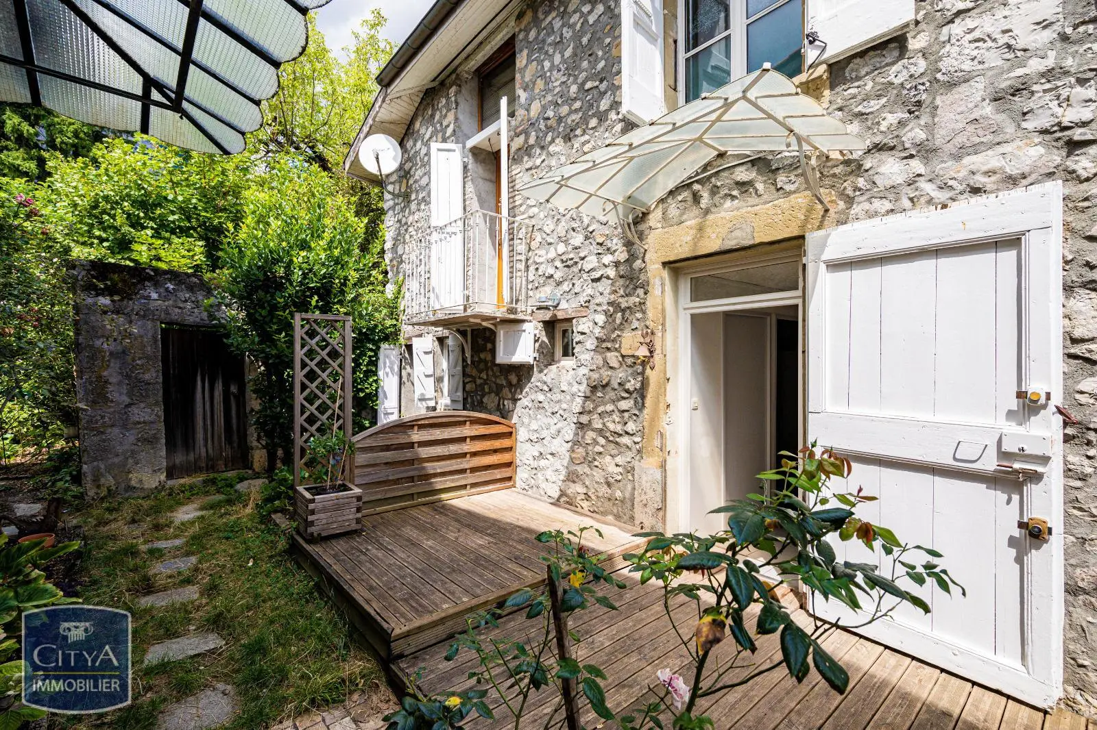 Photo 1 Maison 7 pièces 127m²