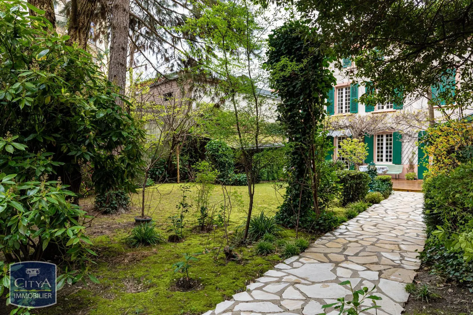 Photo 2 Maison 8 pièces 186.39m²