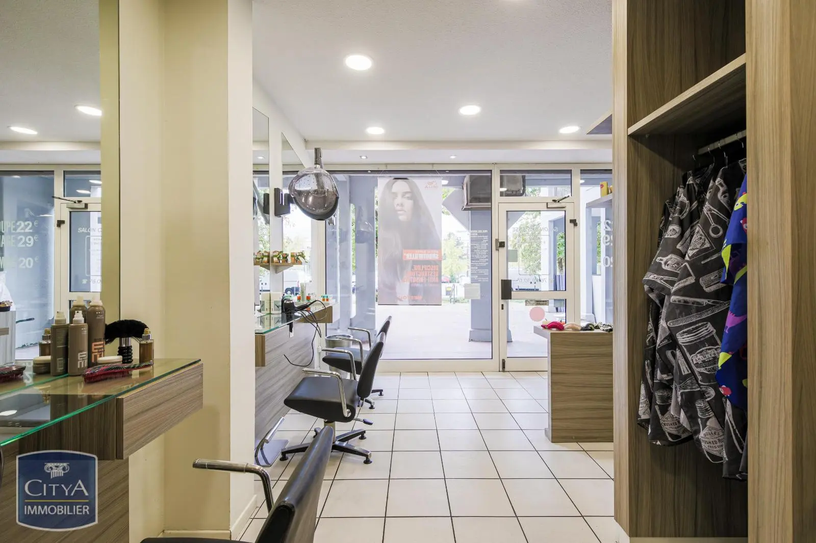 Photo 7 Local Commercial