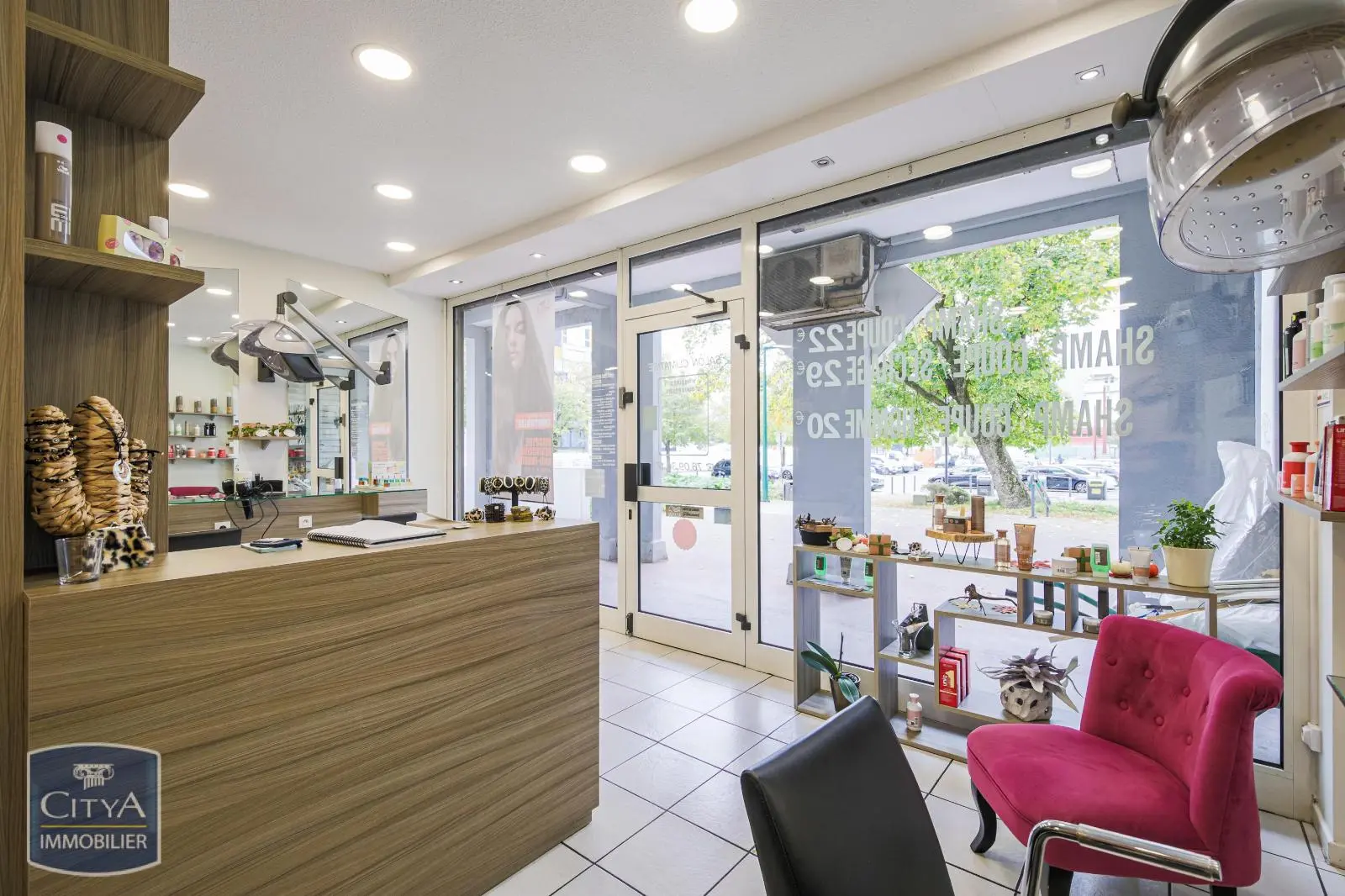 Photo 9 Local Commercial