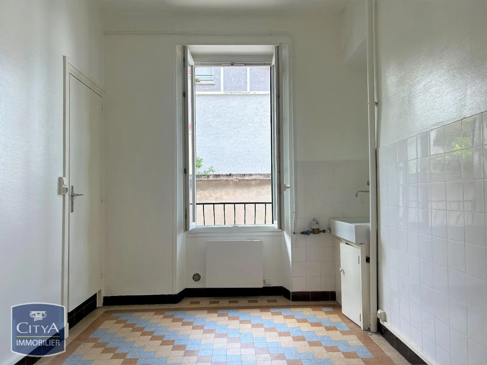 Photo 4 Appartement 1 pièce 32.47m²
