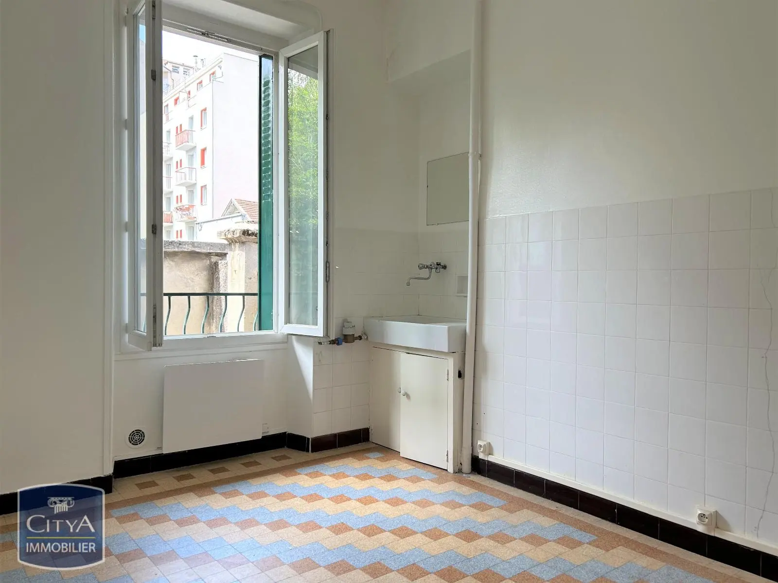 Photo 5 Appartement 1 pièce 32.47m²