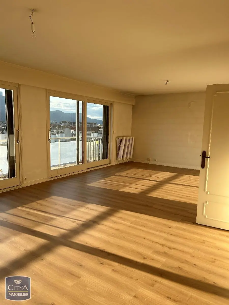 Photo 2 Appartement 3 pièces 115.92m²