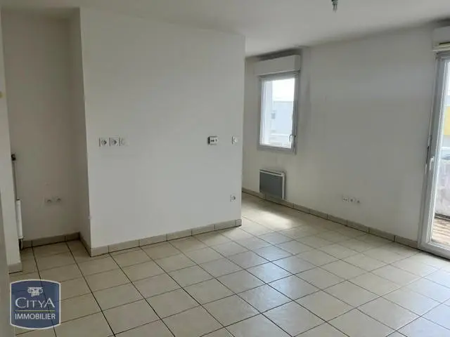 Photo 1 Appartement 1 pièce 30.7m²
