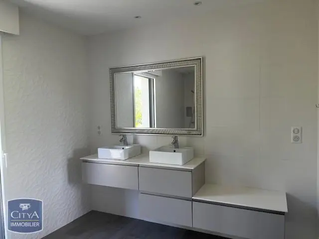 Photo 7 Maison 6 pièces 136.81m²