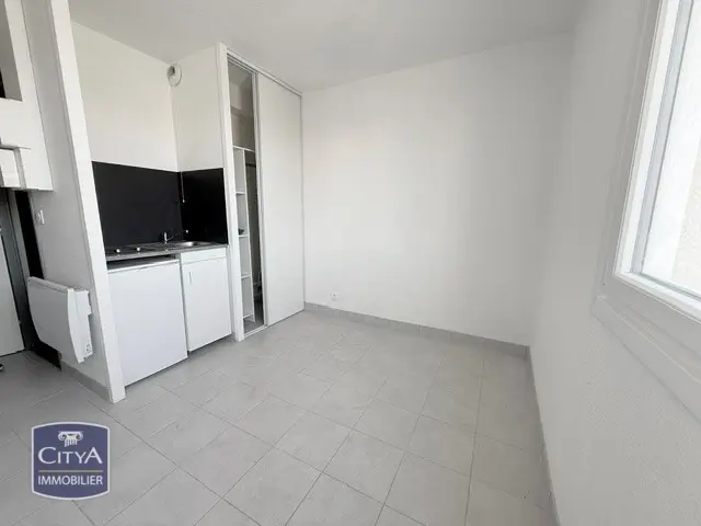 Photo 1 Appartement 1 pièce 13.6m²