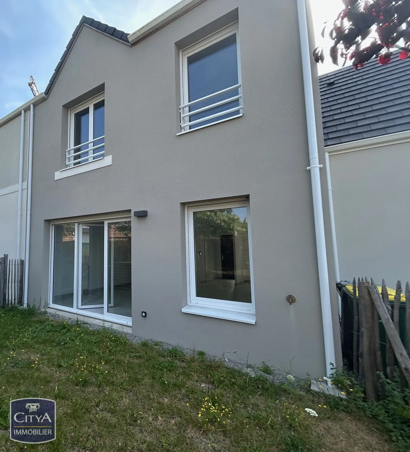 Photo 1 Maison 4 pièces 92.5m²