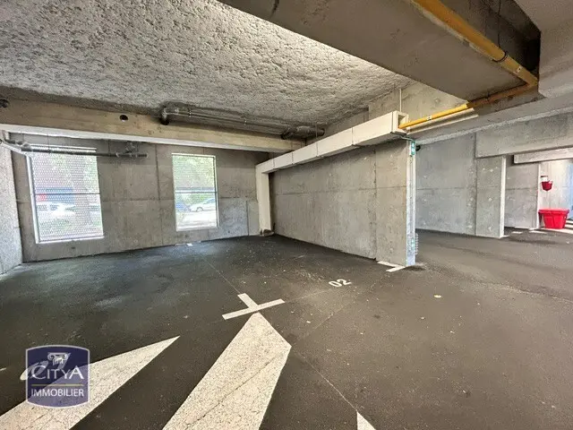 Photo 1 Parking 15m²