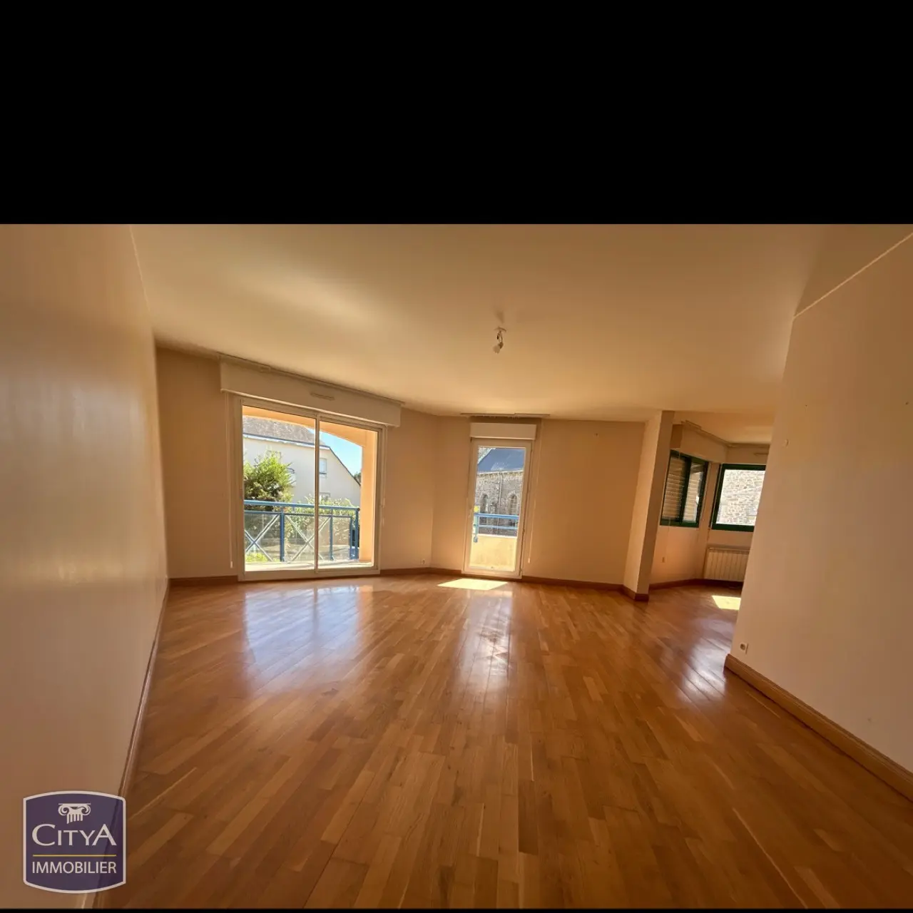 Photo 1 Appartement 3 pièces 77m²