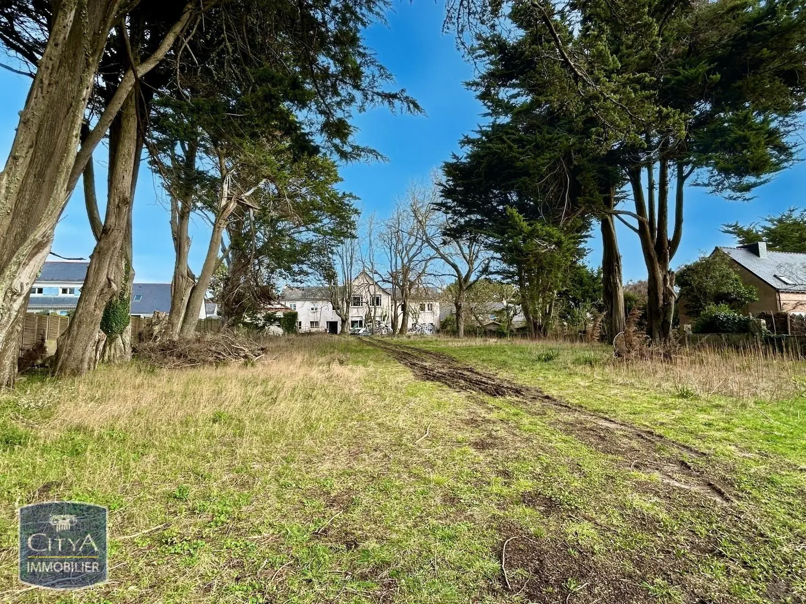 Photo 2 Terrain 688m²