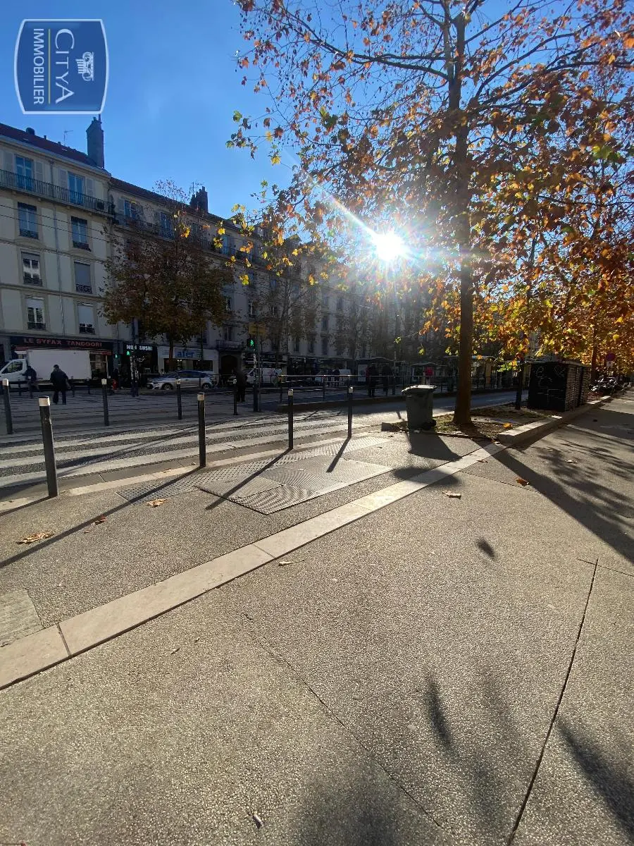 Photo 5 Local Professionnel 39m²