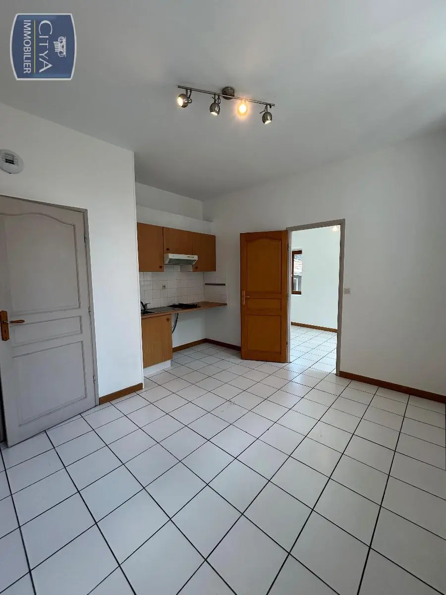 Photo 1 Appartement 1 pièce 28.34m²