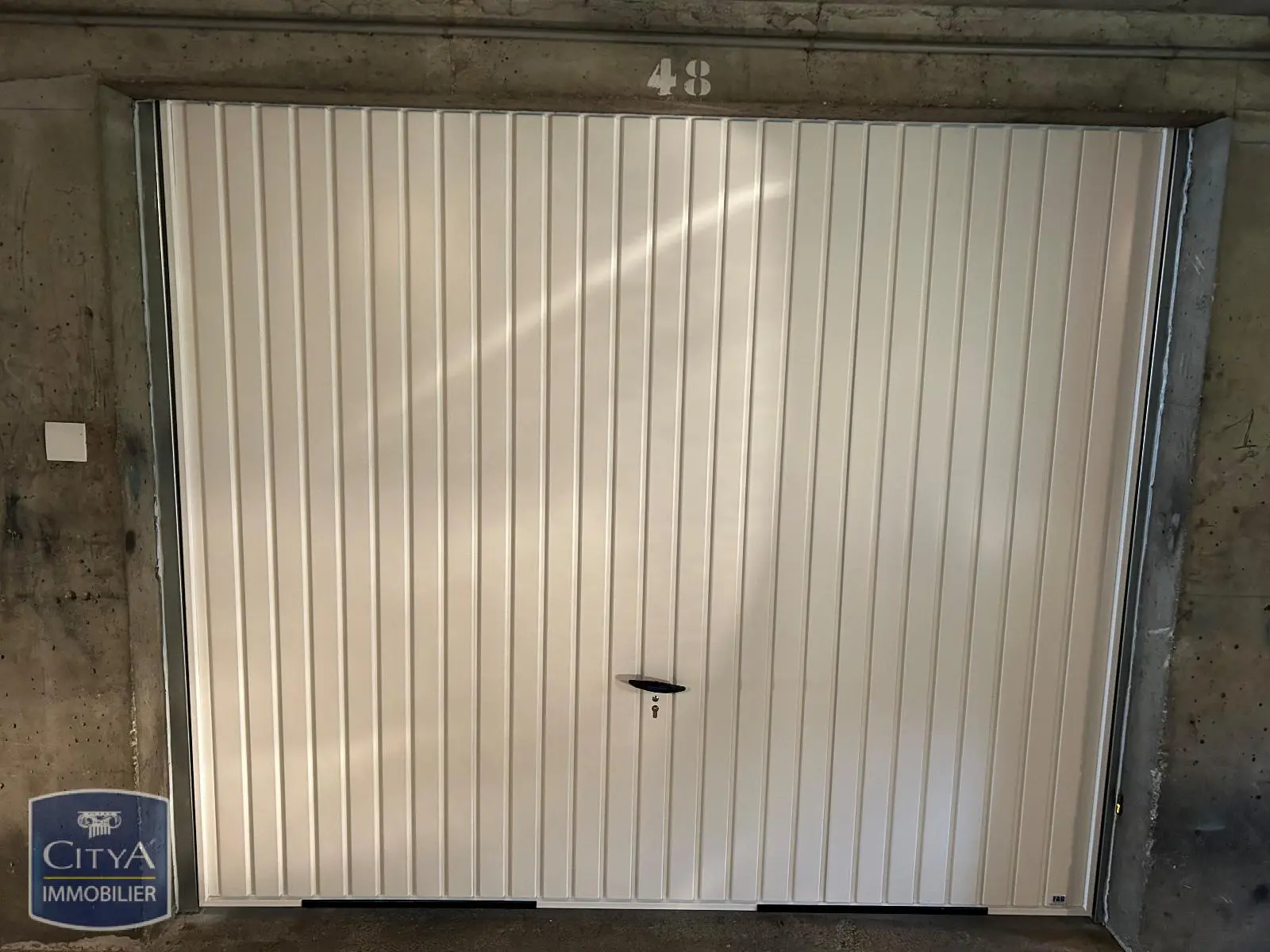 Photo 1 Parking 15m²