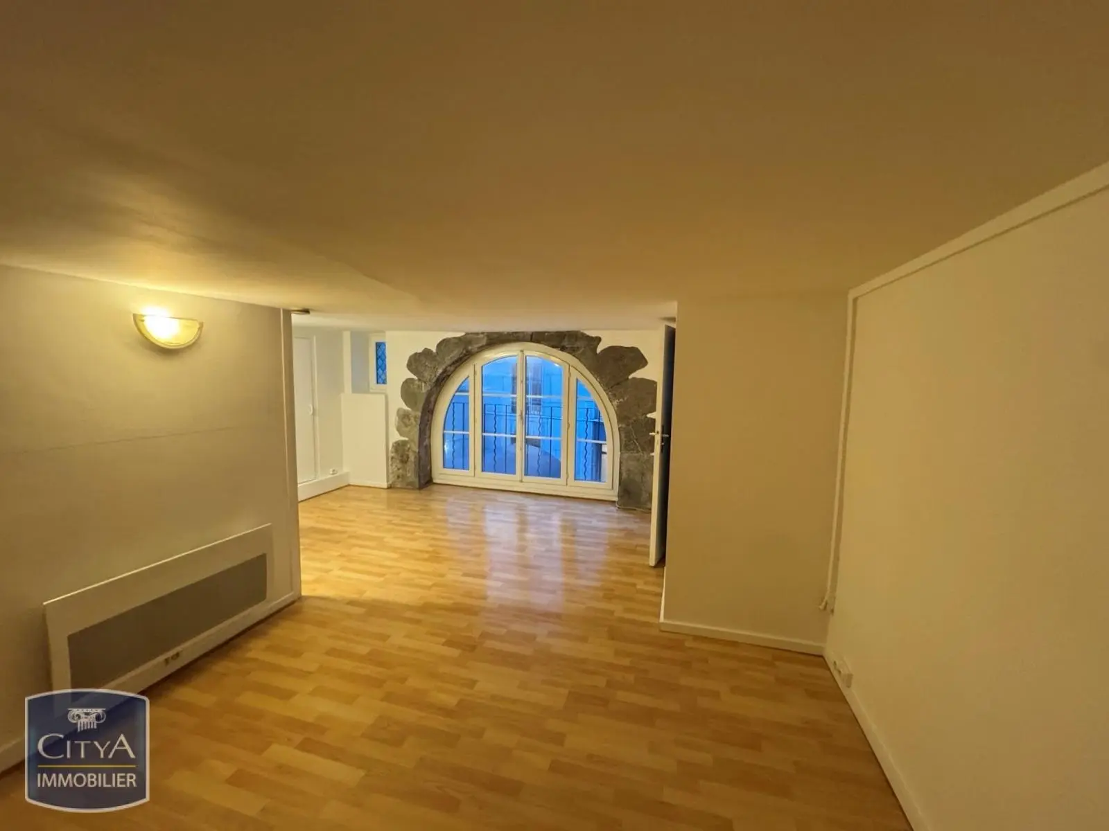 Photo 1 Appartement 1 pièce 27.18m²