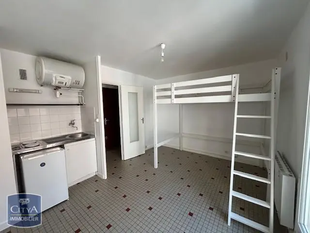 Photo 1 Appartement 1 pièce 19.42m²