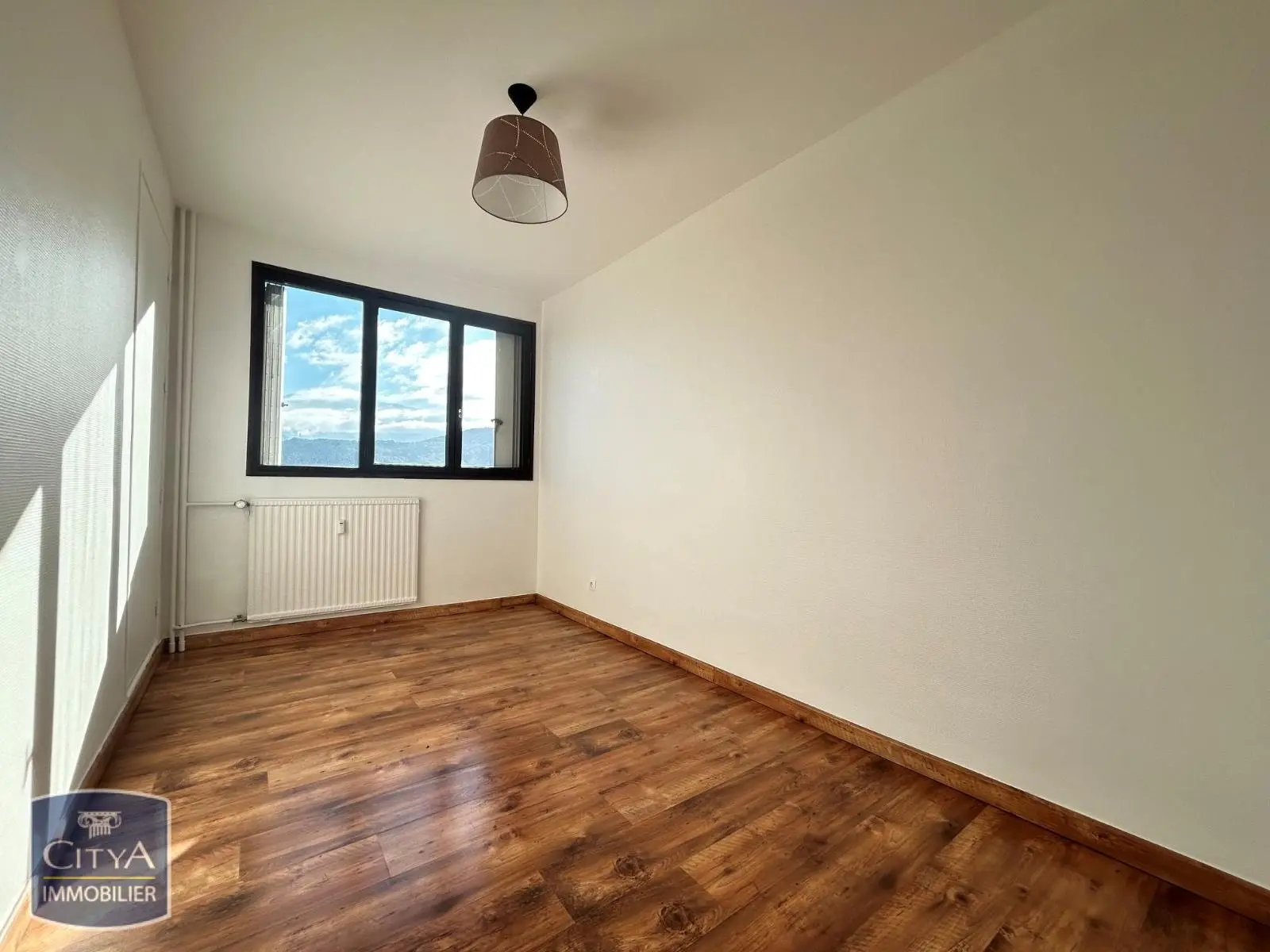 Photo 3 Appartement 4 pièces 76.97m²