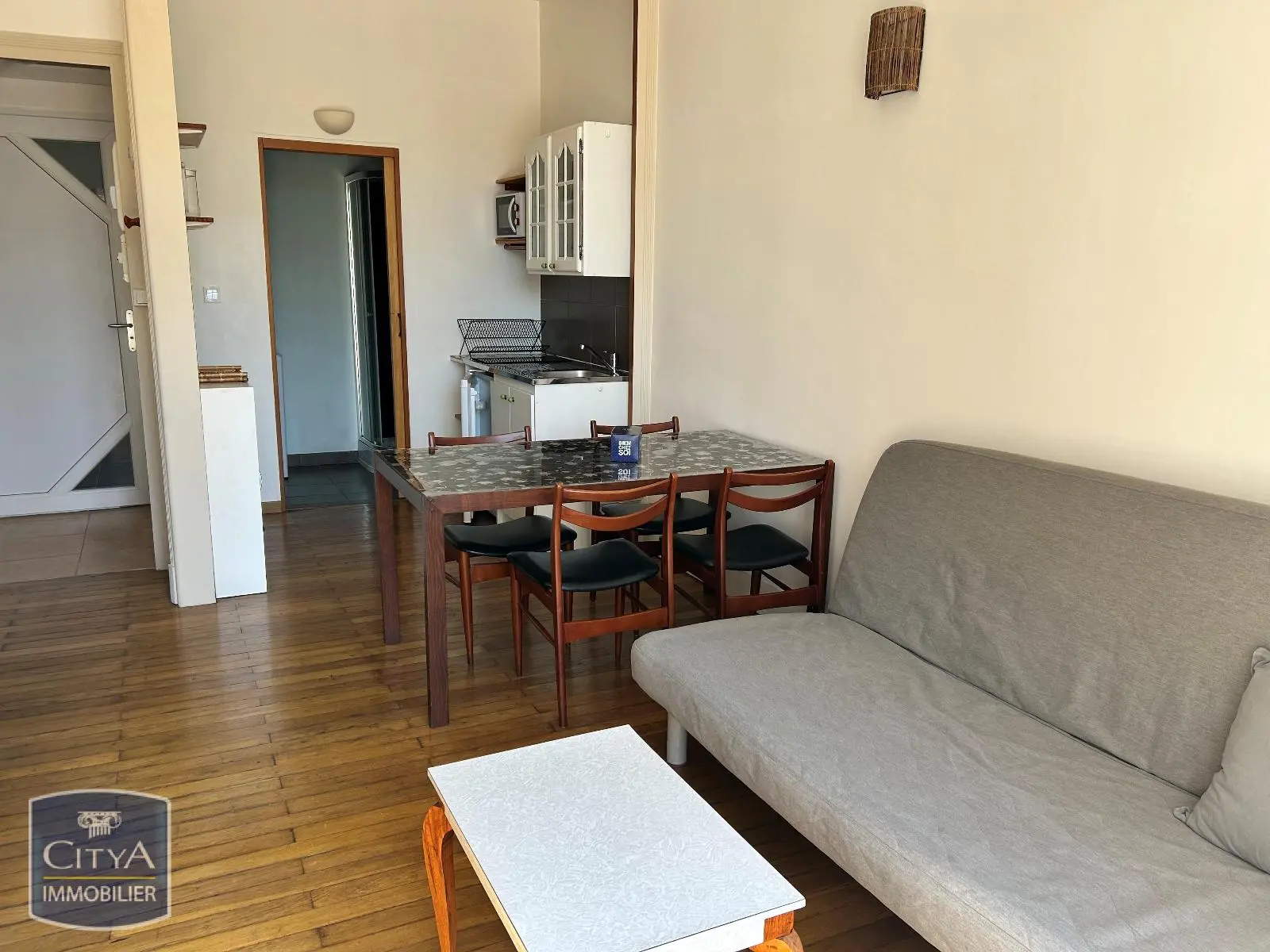 Photo 3 Appartement 1 pièce 20.97m²