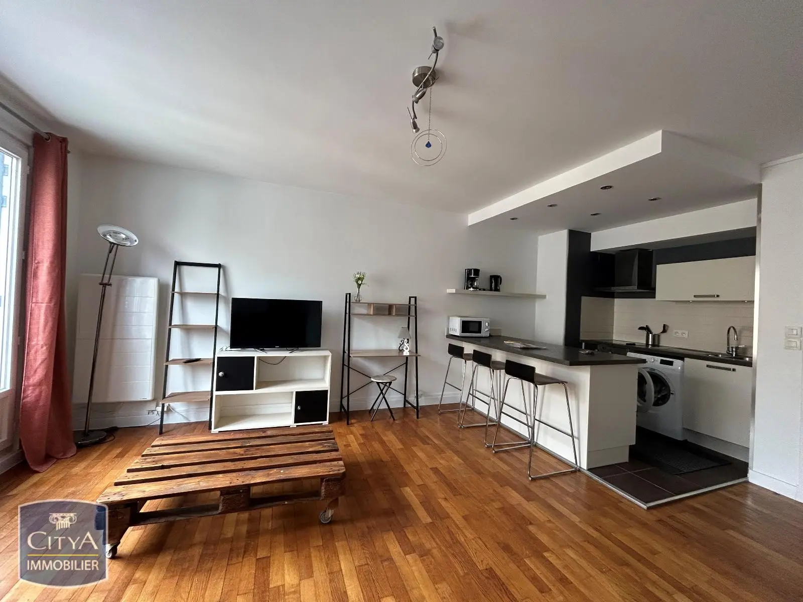 Photo 3 Appartement 1 pièce 32.93m²