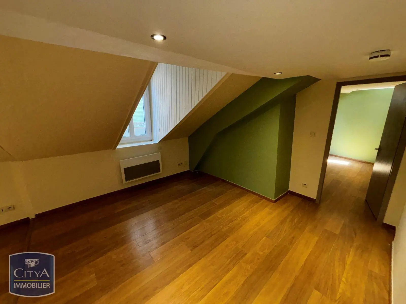 Photo 2 Appartement 1 pièce 23.72m²