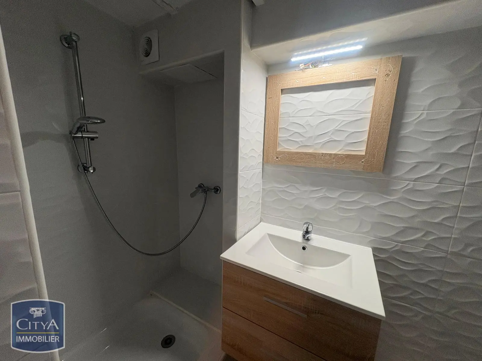 Photo 4 Appartement 1 pièce 18.99m²