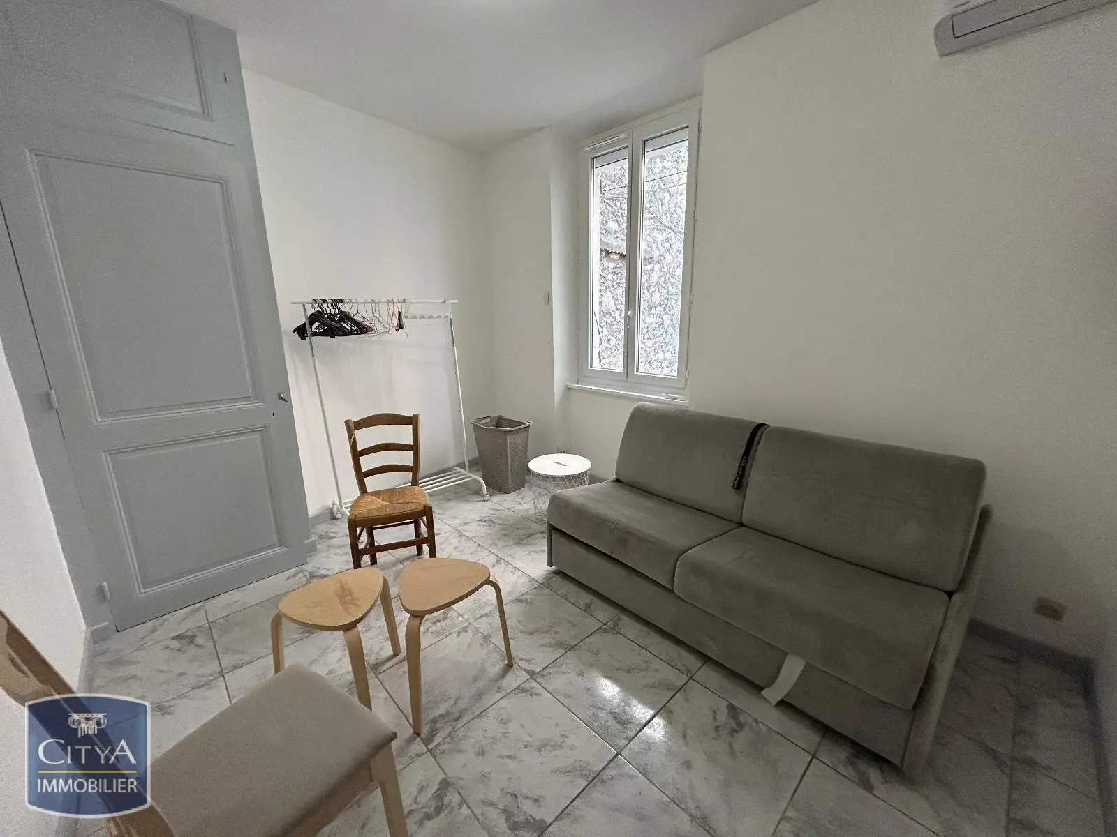 Photo 1 Appartement 1 pièce 27.66m²