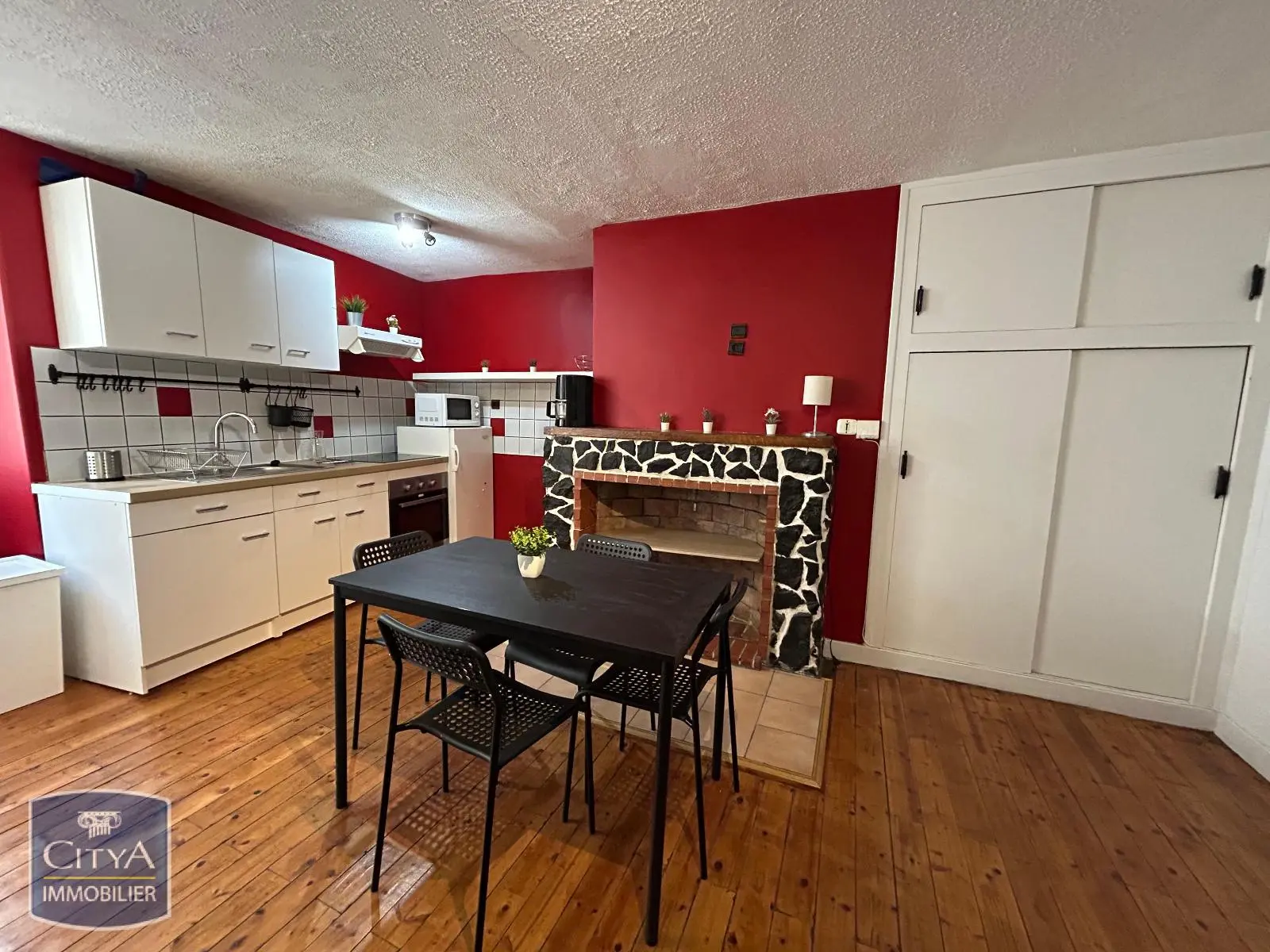 Photo 1 Appartement 1 pièce 24m²