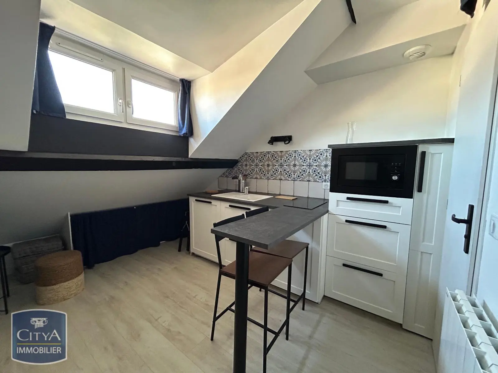 Photo 1 Appartement 1 pièce 10.81m²