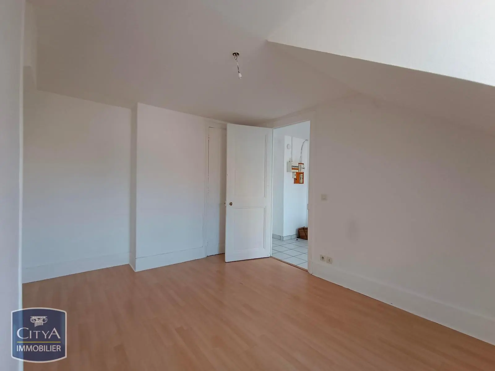 Photo 1 Appartement 1 pièce 21.5m²