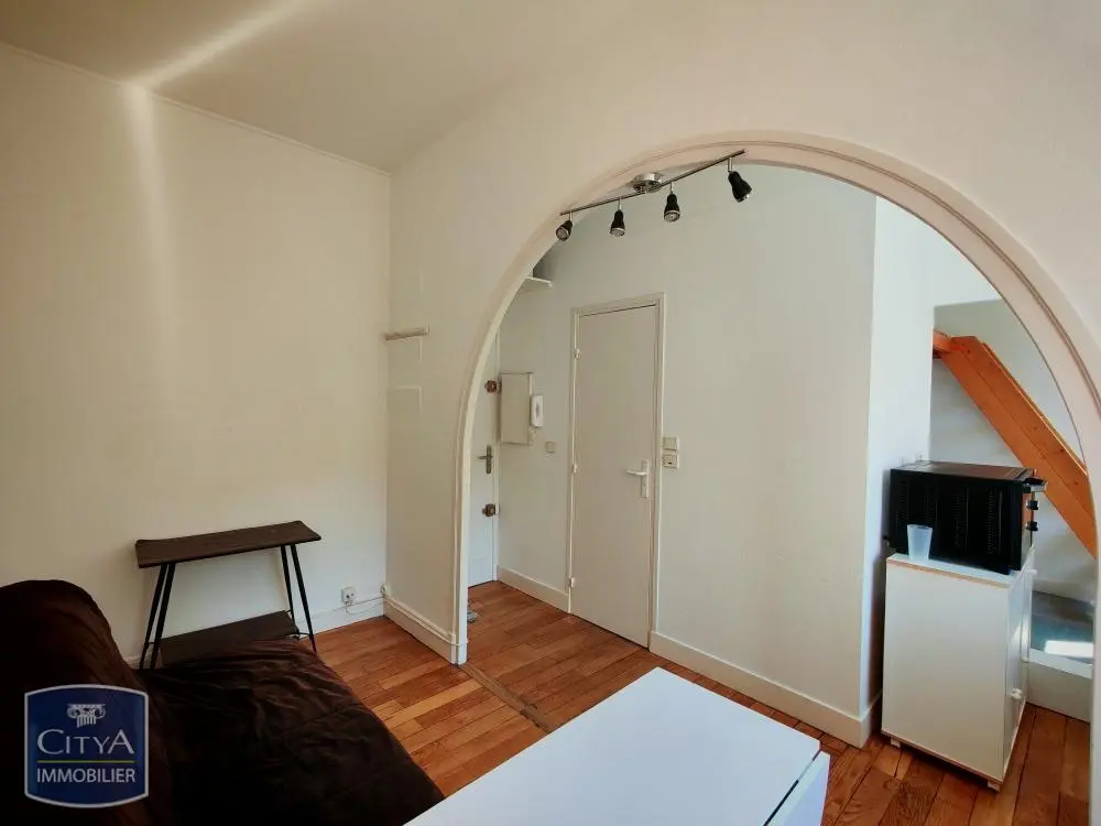 Photo 2 Appartement 1 pièce 24m²