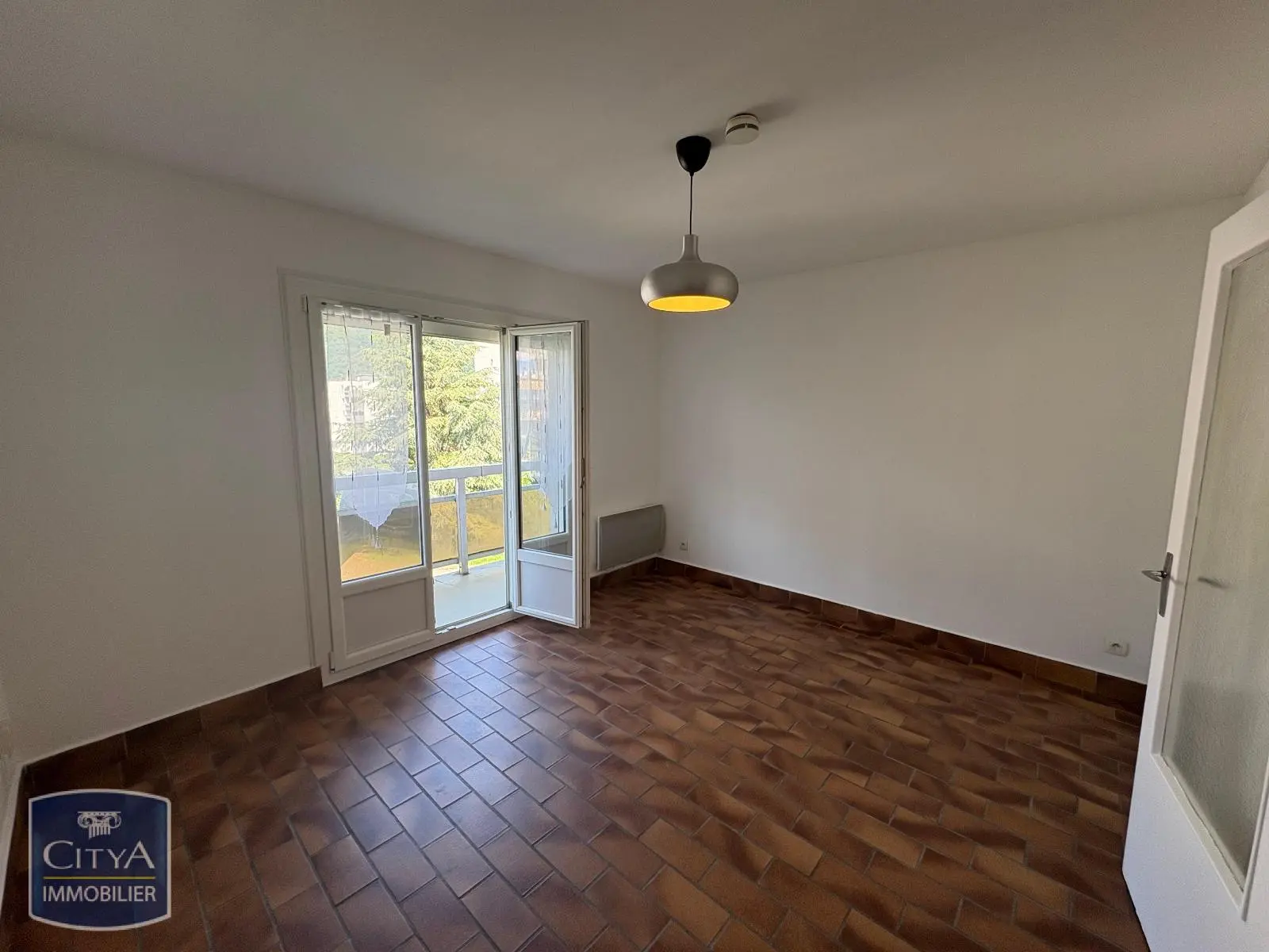 Photo 2 Appartement 1 pièce 18.47m²